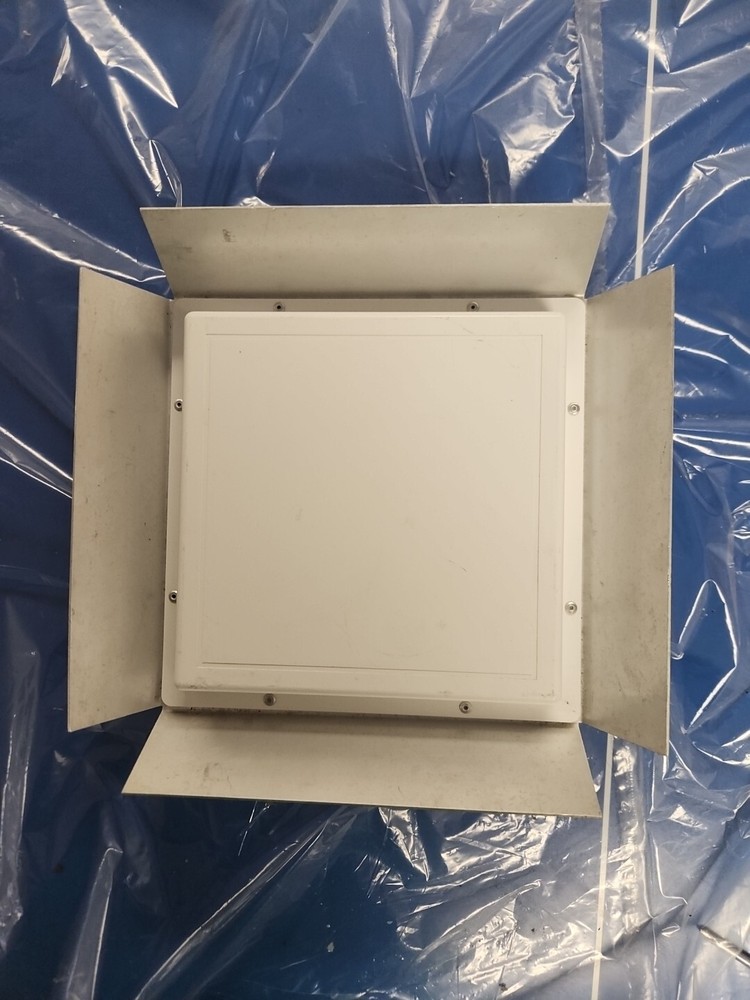 Hyperlink Technologies Model HG2416P 2.4 GHz 15.5 dBi Flat Panel Antenna