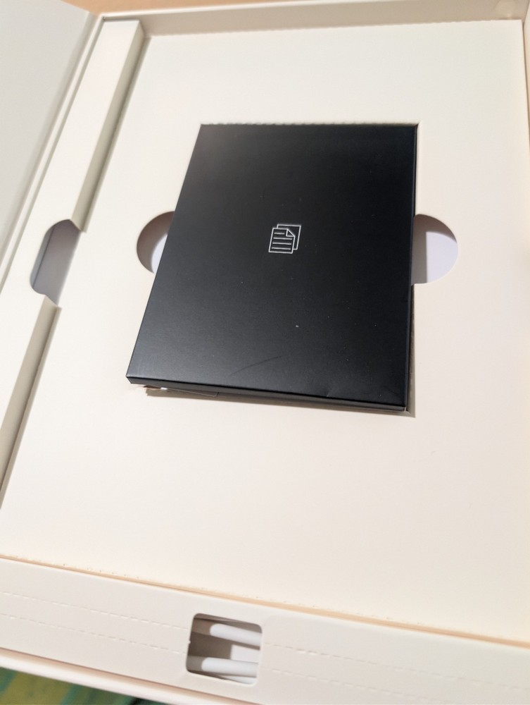 Supernote A5 X with Folio Case and aftermarket pen bundle