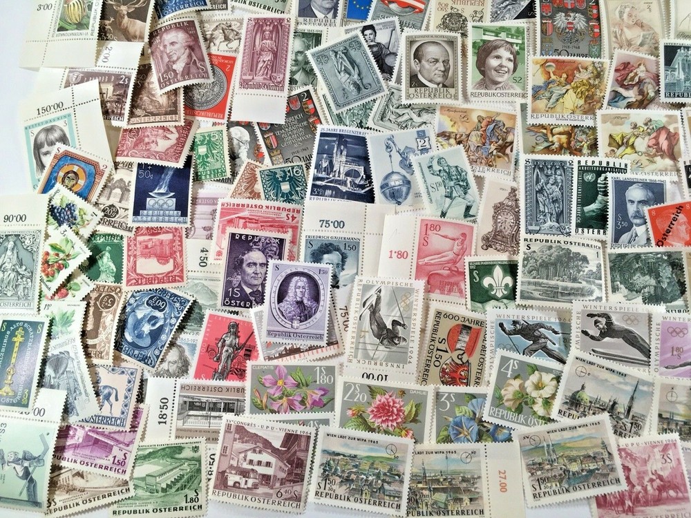 AUSTRIA - 500 STAMPS, ALL DIFFERENT - MINT/NH