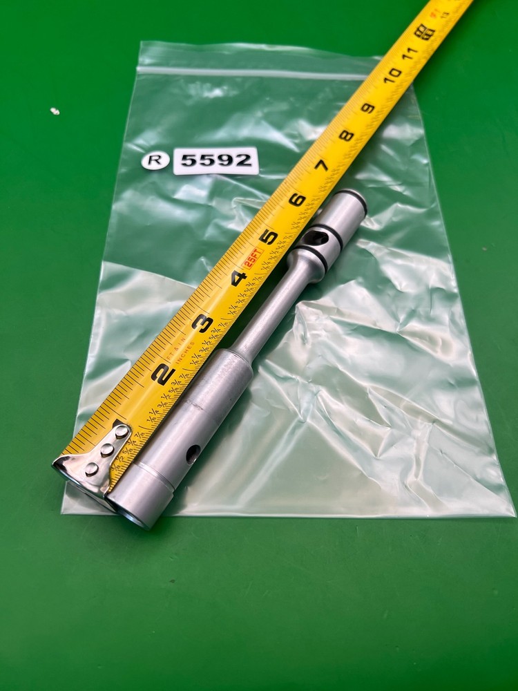 Autococker Bolt