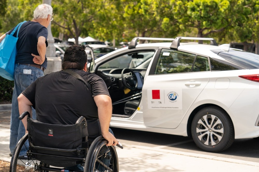 QuicStick Push Pull Portable Hand Control