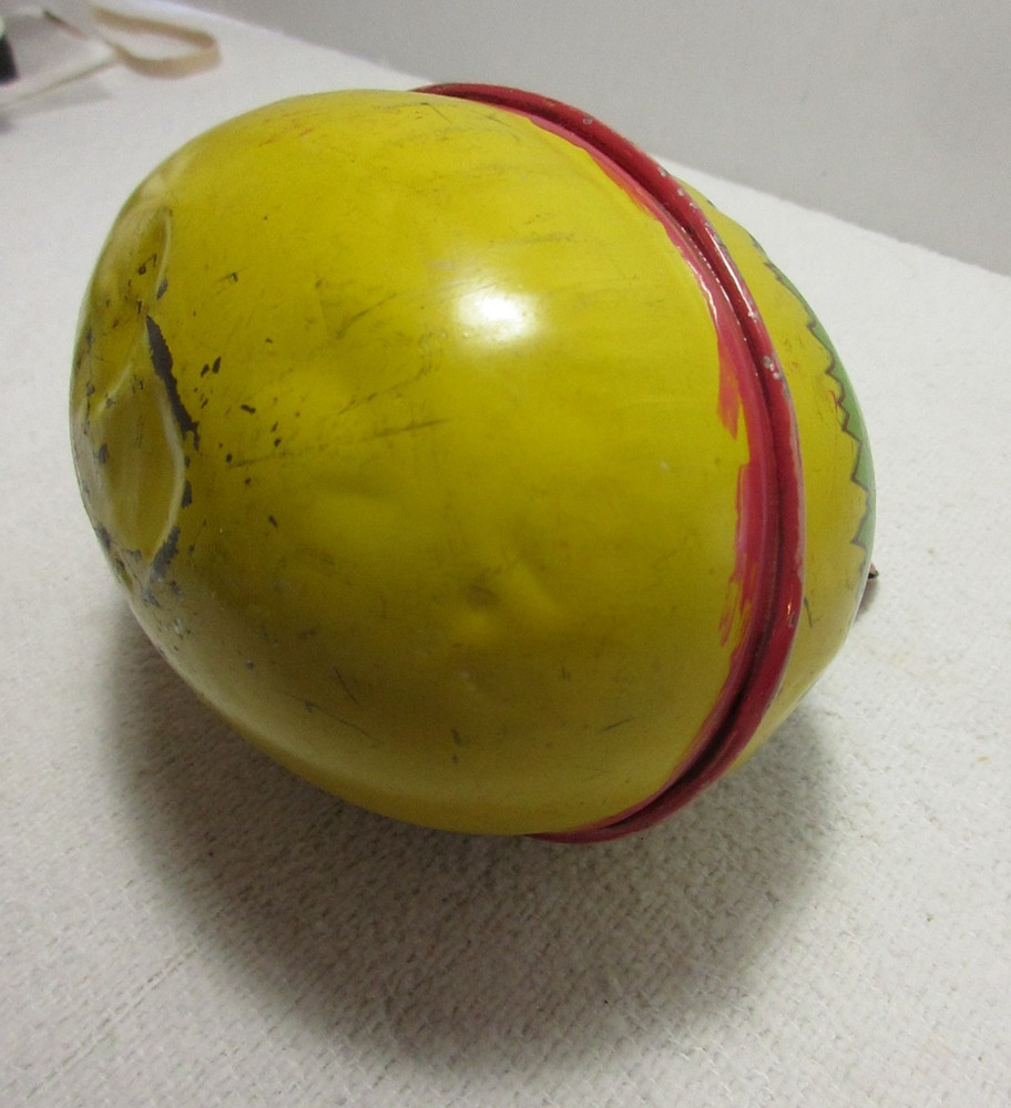 CHEIN TIN NESTING HEN ON EASTER EGG CONTAINER /MADE INTO BANK - DOESN'T OPEN