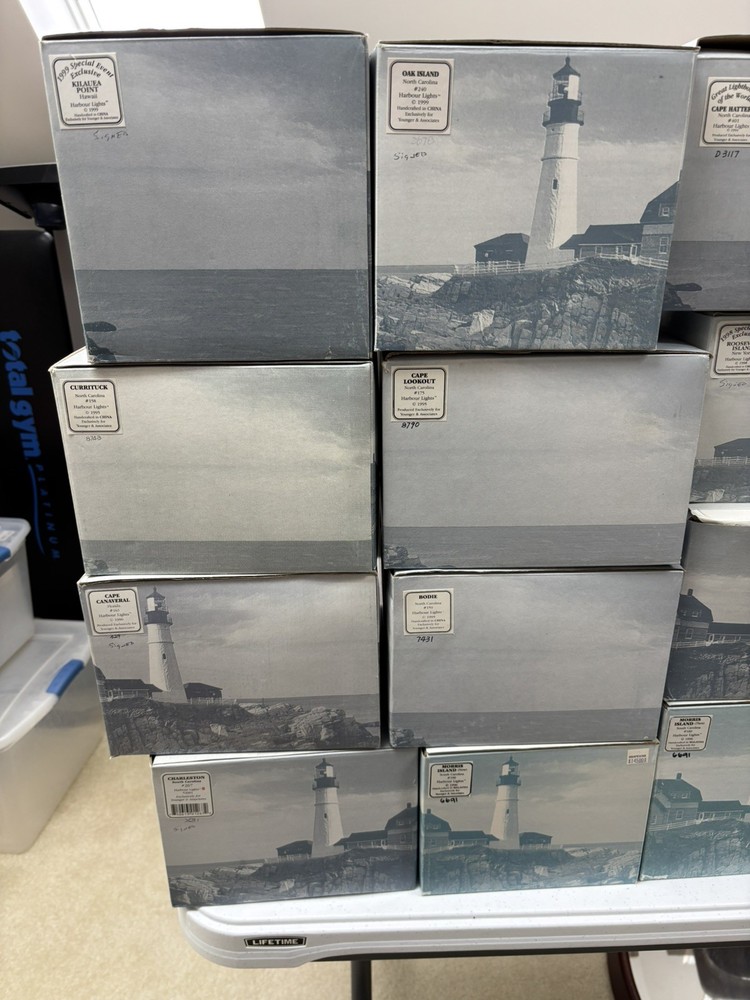 **CLEARANCE** Harbour Lights Lighthouses