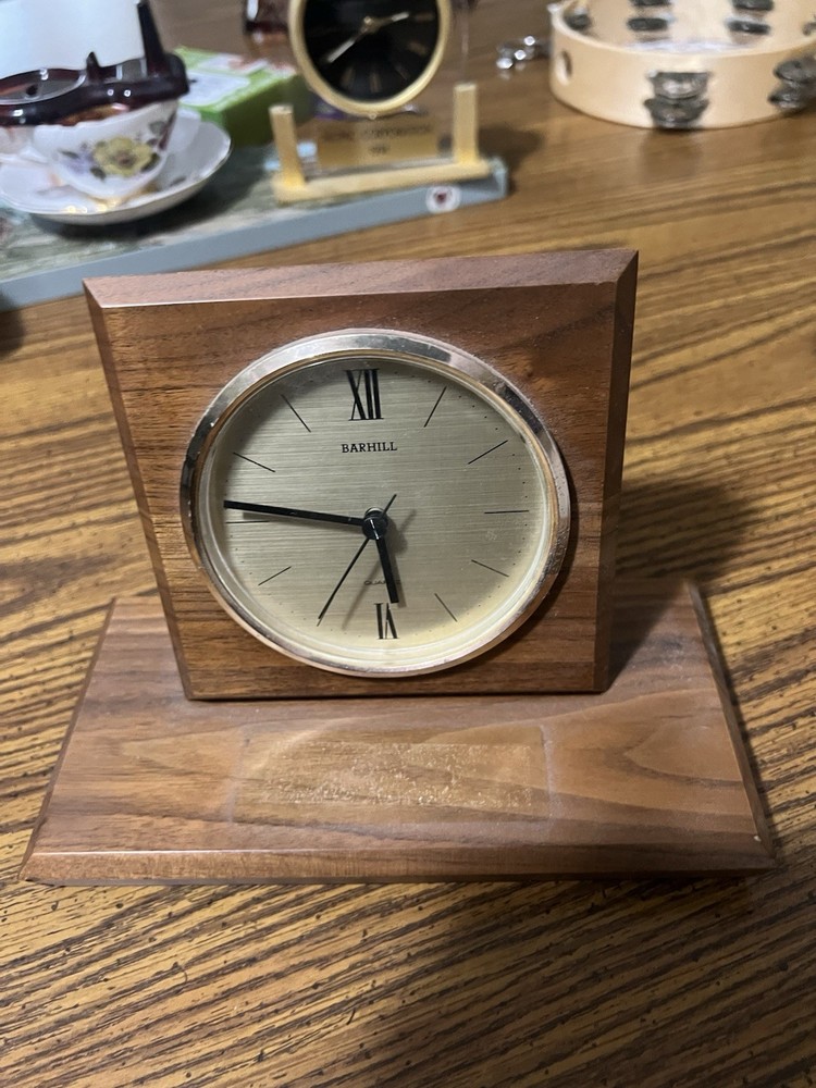 Barhill  Desk Clock Quartz