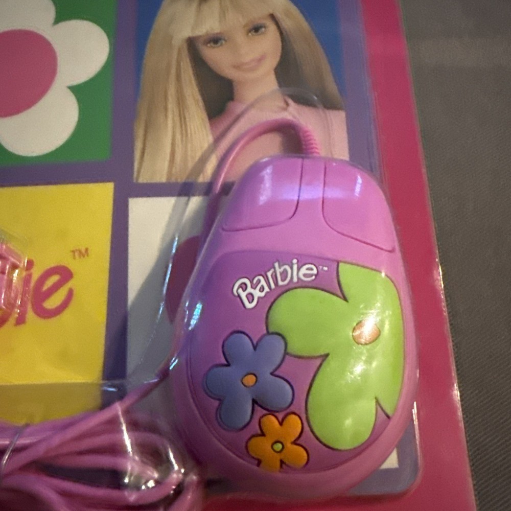 BARBIE COMPUTER MOUSE & MOUSE PAD SEALED Likely not for current computers