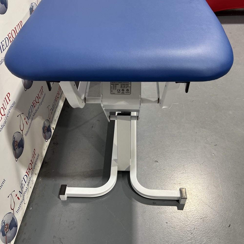 Chattanooga Group Inc. Adapta ADP-100 Treatment Table