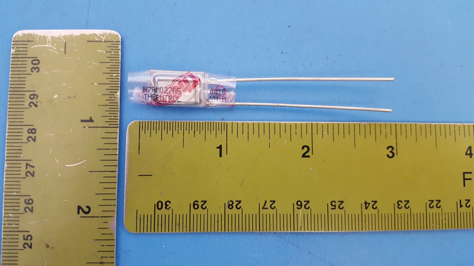 Klixon 7AM Series N7AM027A5 Thermal Protector Radial Low Resistance 100C, Klixon