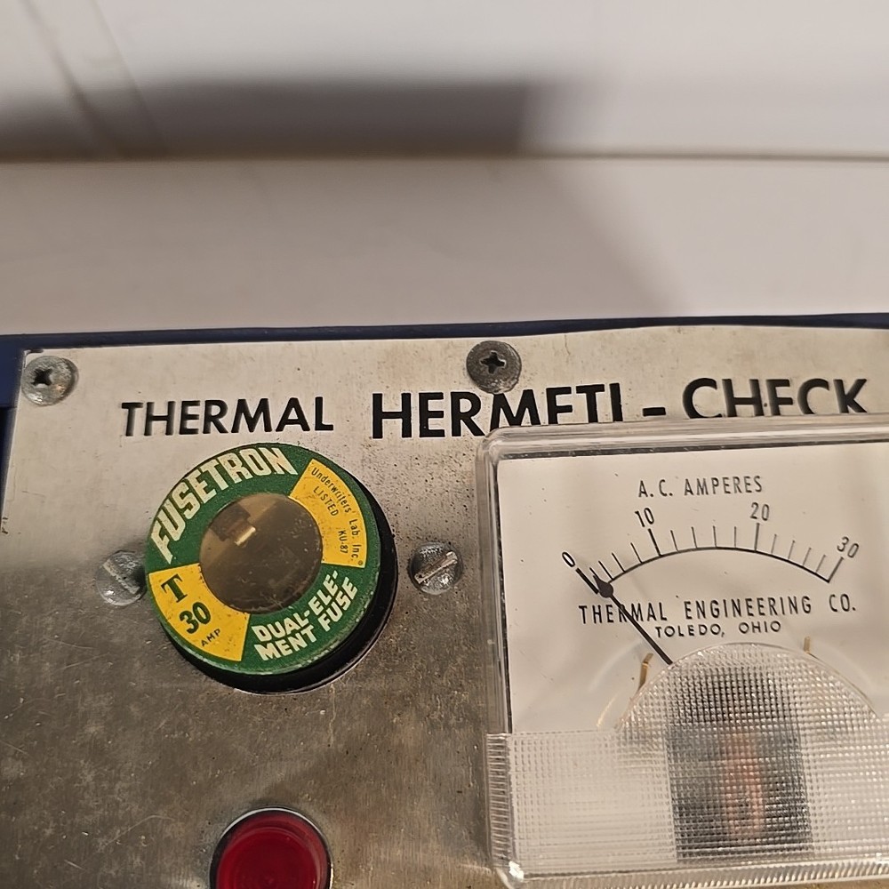 Thermal Engineering Hermeti Check model 2000A testing system