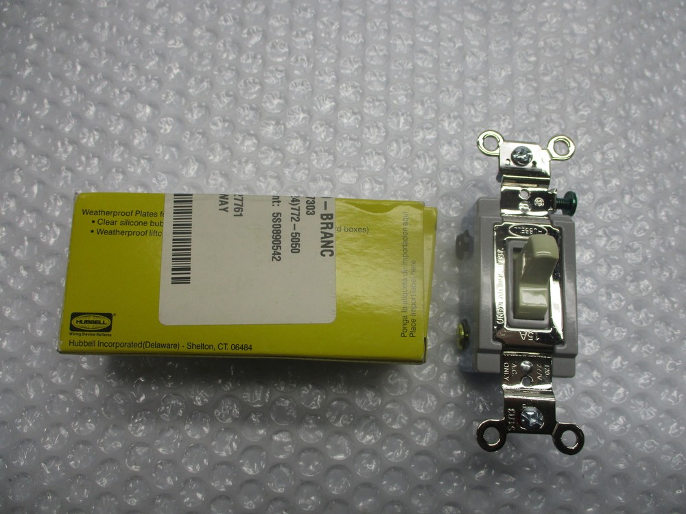 HUBBELL HBL12031 TOGGLE SWITCH NSMP
