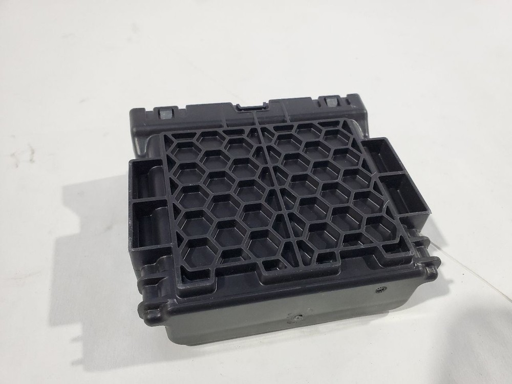 2022 Chevrolet Equinox OEM Network Gateway Control Module13542827