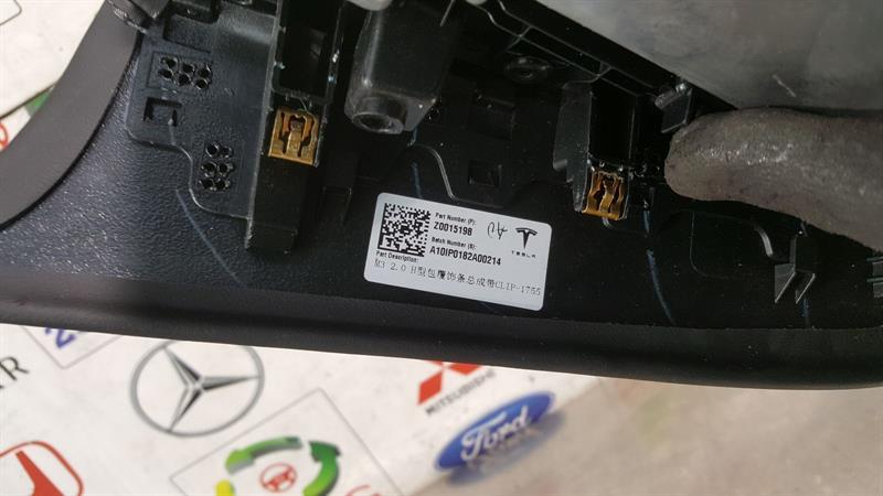 TESLA MODEL 3 LONG RANGE CENTER CONSOLE PANEL