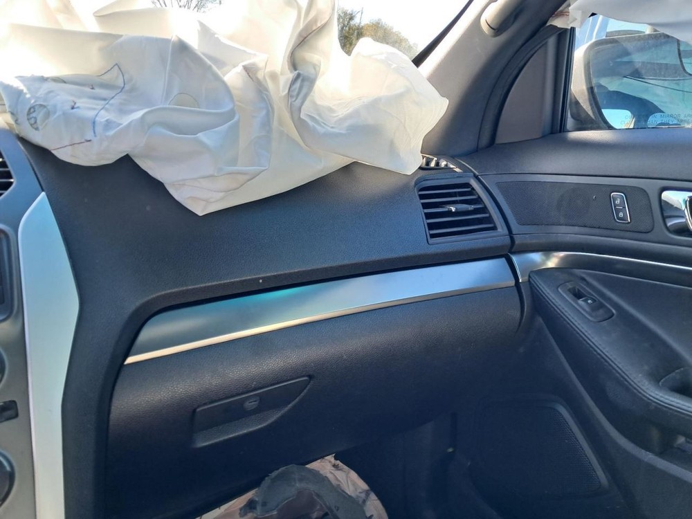 Fuse Box Engine Fits 14-15 EXPLORER 4854389