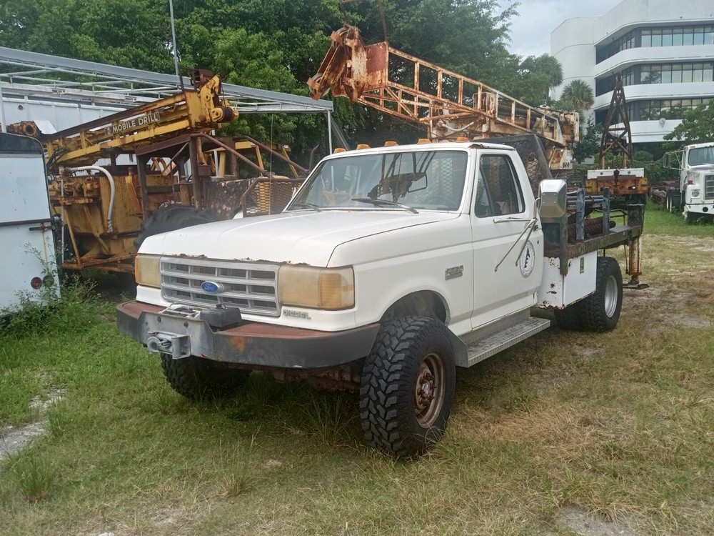 F350 Flatbed Dually 4x4