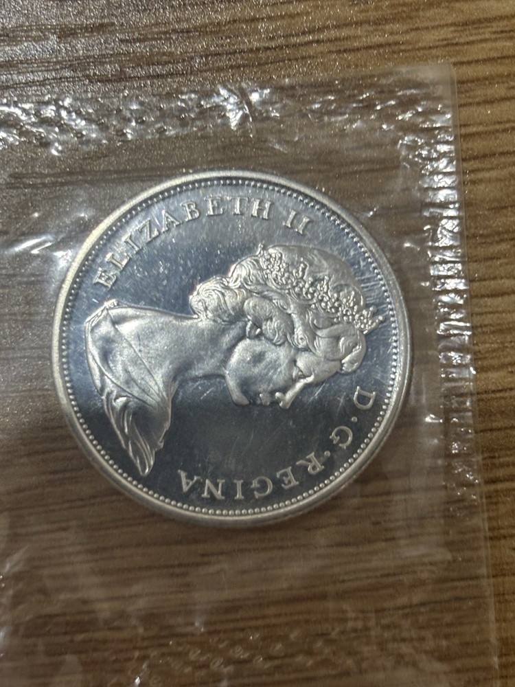 1967 Canada 80% Silver Proof Like Set in Plastic no/COA
