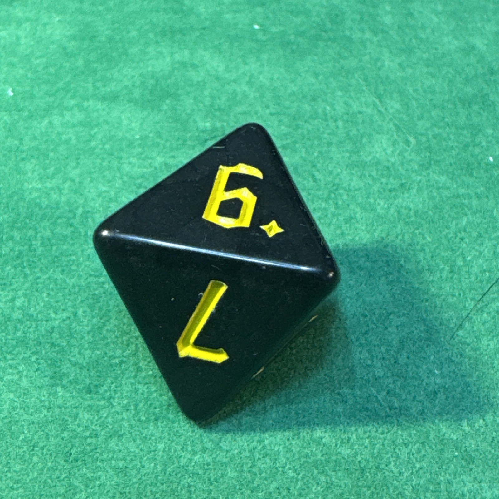 Black 7-piece Acrylic Dice Set - RPG DND 17