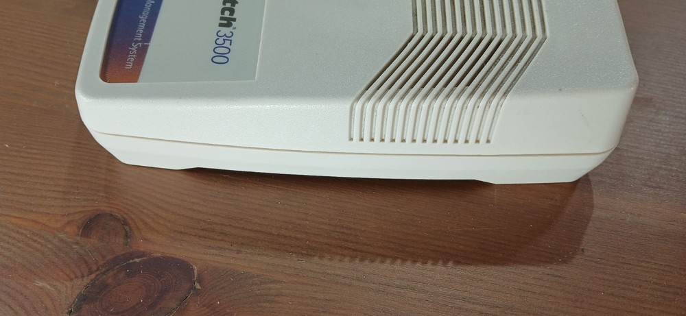 Command Communications Com (CS3500) 4-Ports External Switch