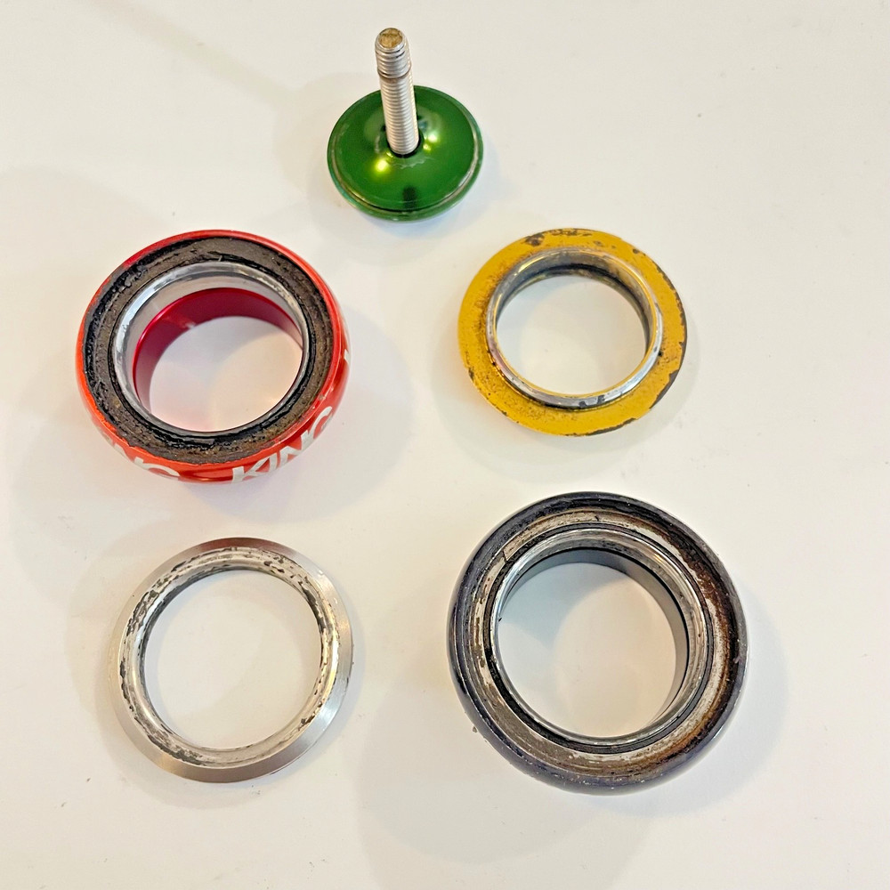 Chris King Rasta Dreadset 1-1/8" NoThreadSet Headset Threadless