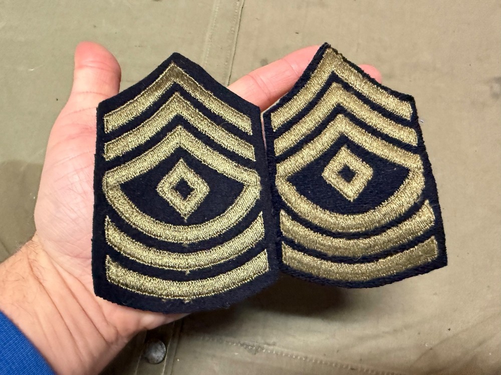 ORIGINAL WWII US ARMY NCO 1st SERGEANT JACKET INSIGNIA CHEVRONS