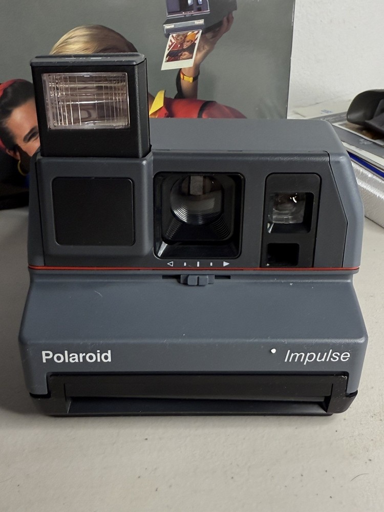 Vintage Polaroid Impulse 600 Plus Instant Camera UNTESTED