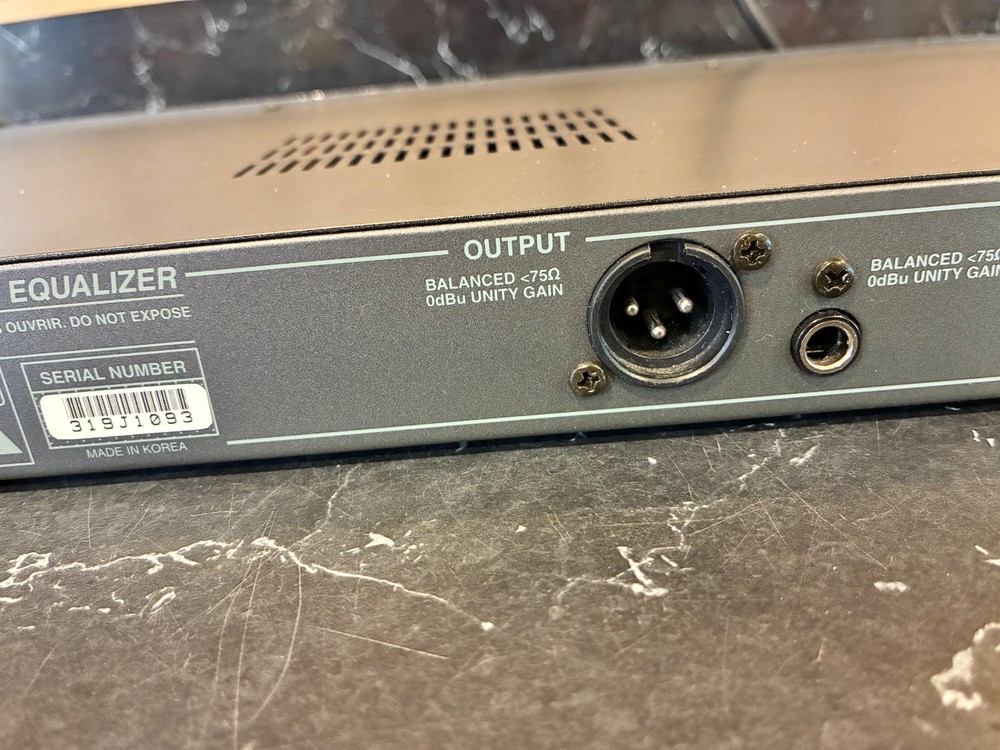 Samson E31 1/3 OCTAVE 31 BAND CONSTANT Q Graphic Equalizer