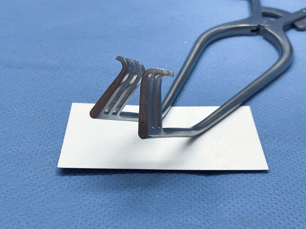 Codman 50-1362 Adson Retractor, 9.5", Angled, 3x3 Sharp Prongs, Germany