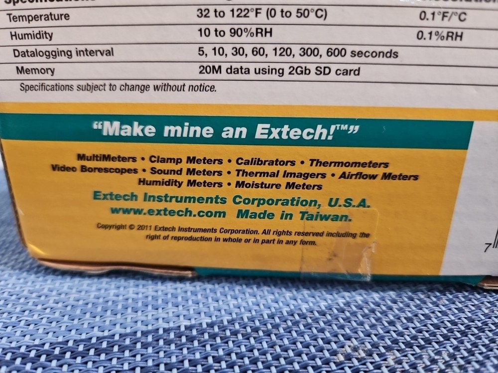 EXTECH INSTRUMENTS. SD500 - Humidity / Temperature Datalogger-NEW