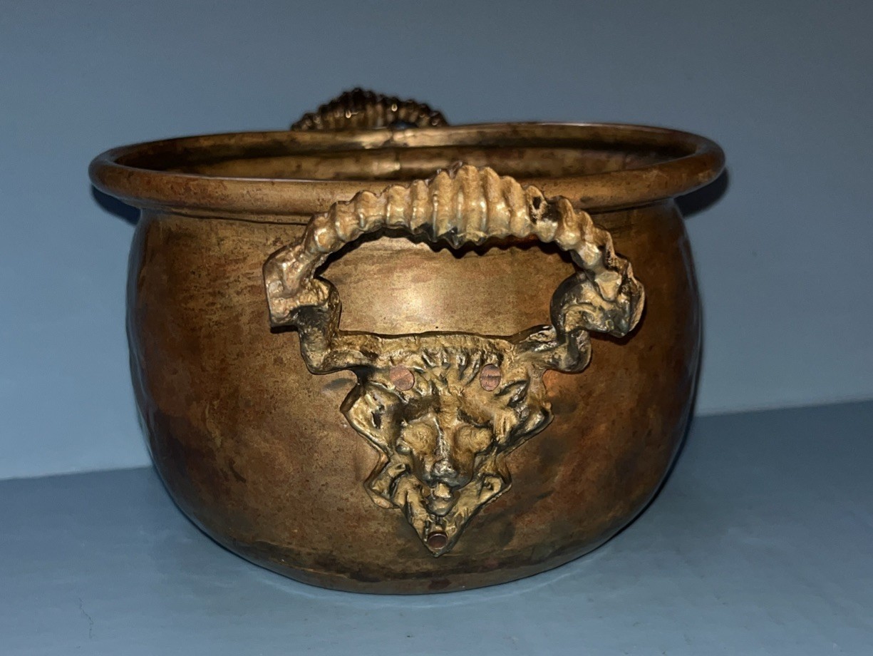 ANTIQUE Brass Planter with Lion Head Handles Round Flower Pot BEAUTIFUL
