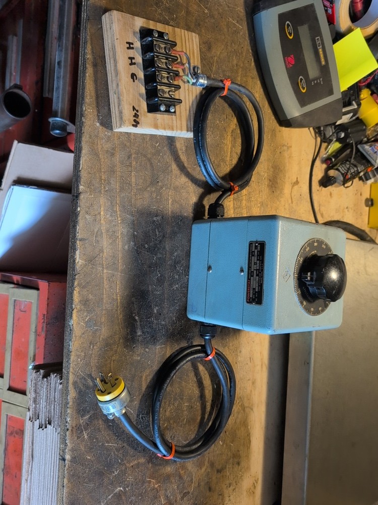 POWERSTAT SUPERIOR  EN217 VARIABLE AUTO TRANSFORMER 240V. Serviced.