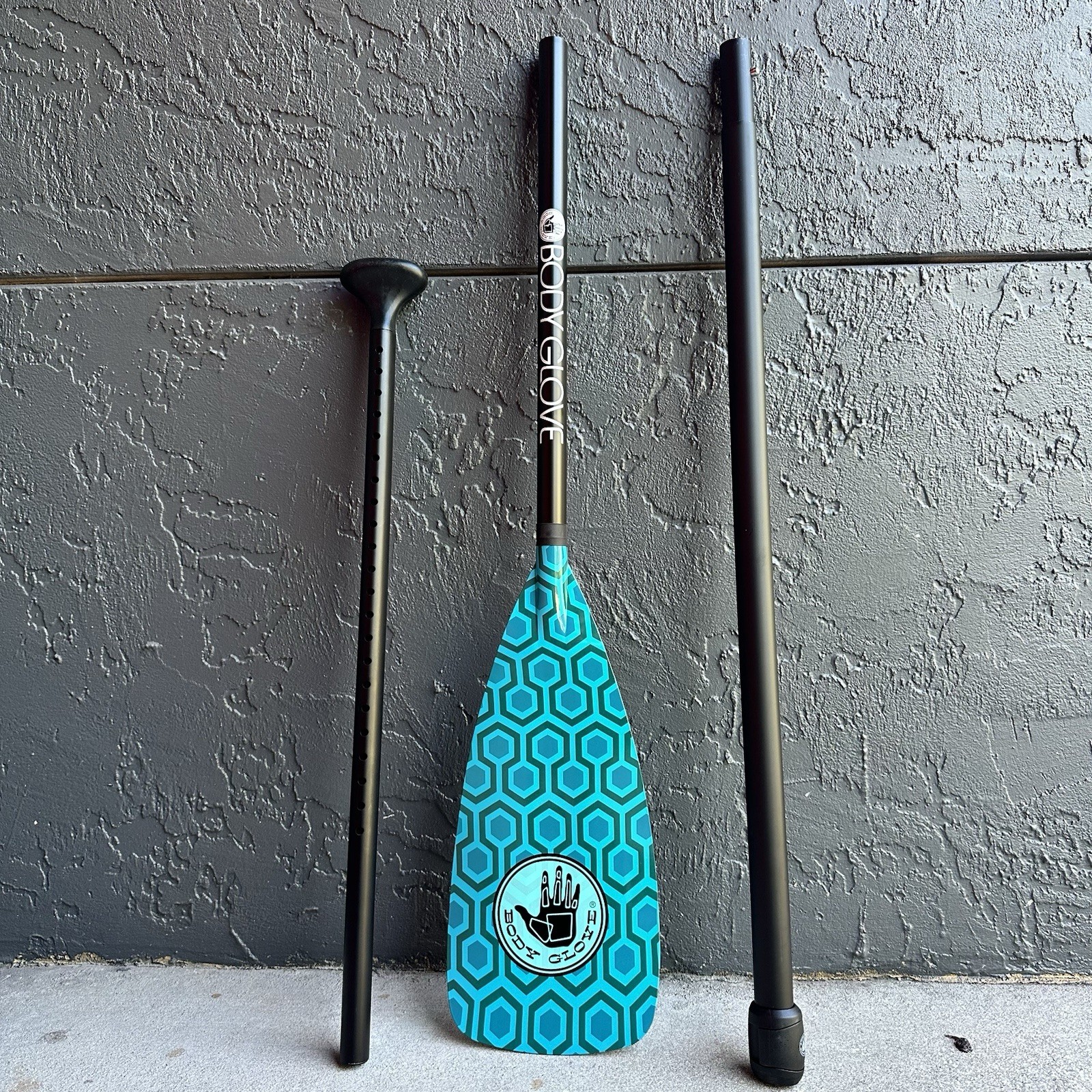 3-Piece Adjustable SUP Paddle –Lightweight, Floating Aluminum Shaft (Body Glove)