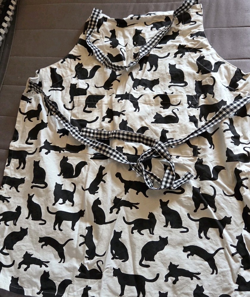 Cat Print Apron