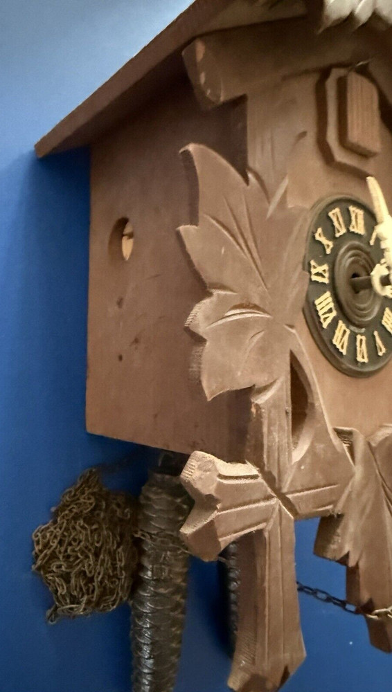 Antique BLACK FOREST CUCKOO CLOCK