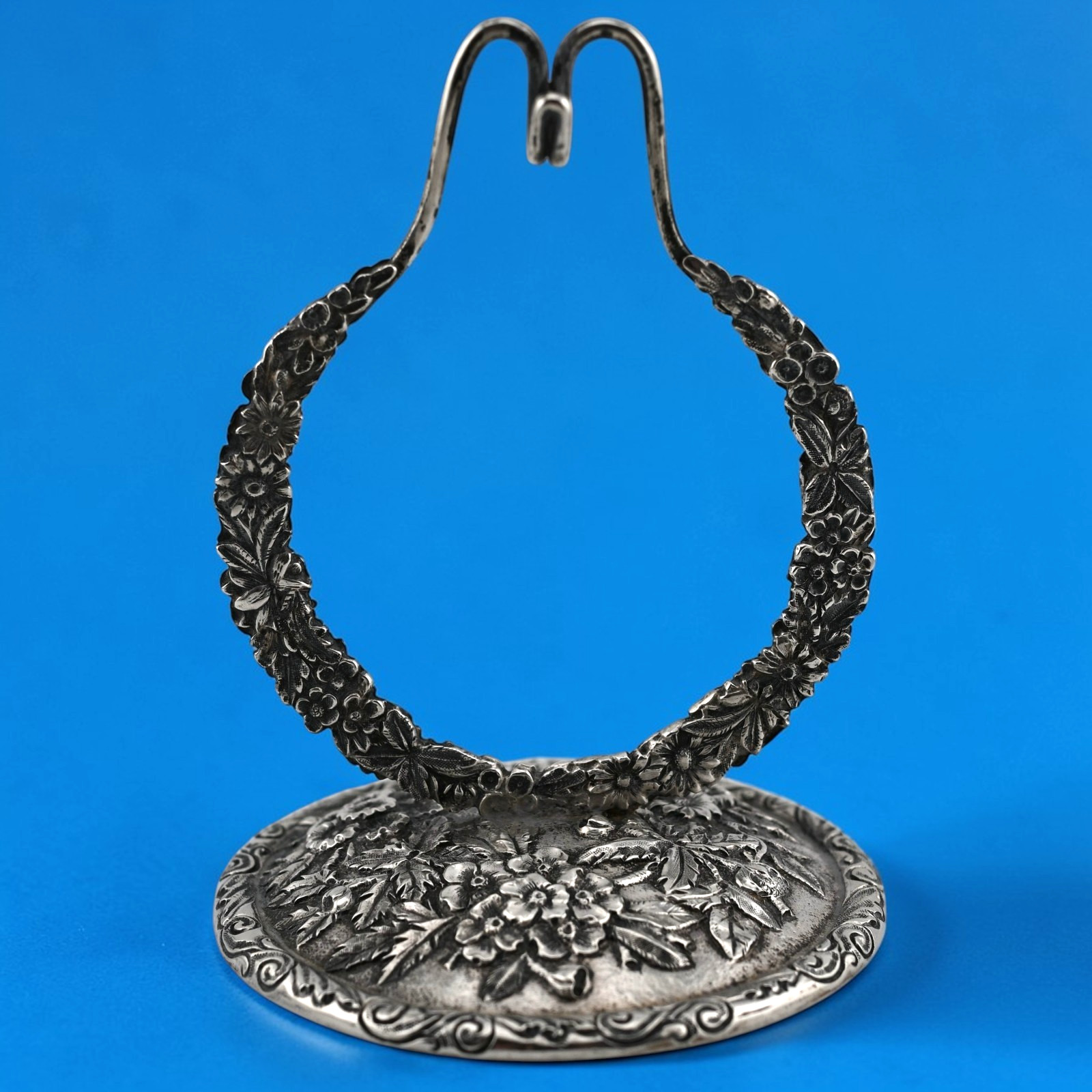 Rare Large Sterling Silver S. Kirk & Son Repousse 4 1/8" Watch Holder 925/1000