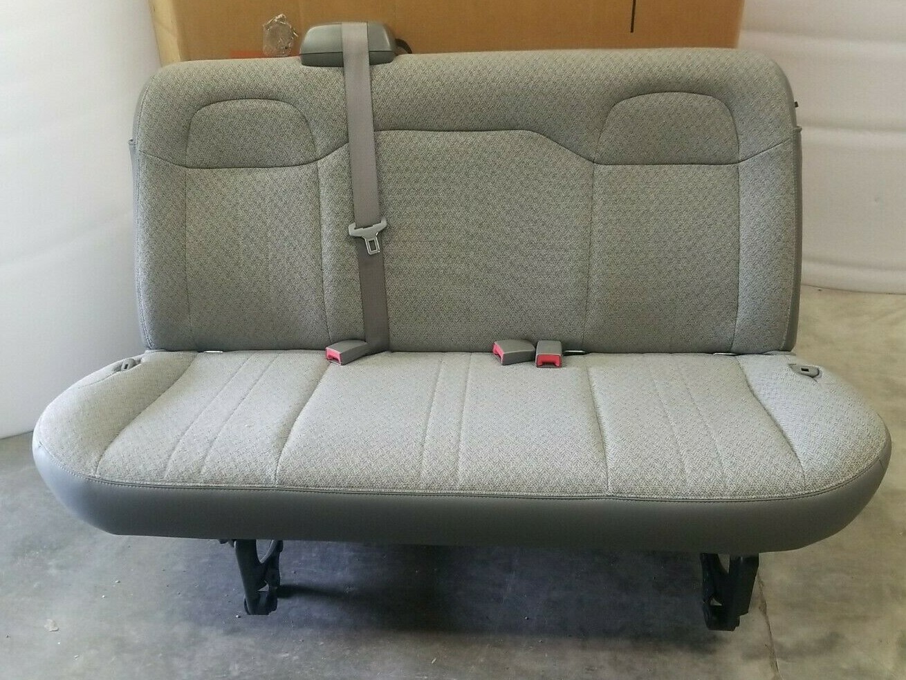 11-20 Chevy Express/GMC Savana Van 2nd/3rd row 3-passenger Gray Cloth Bench