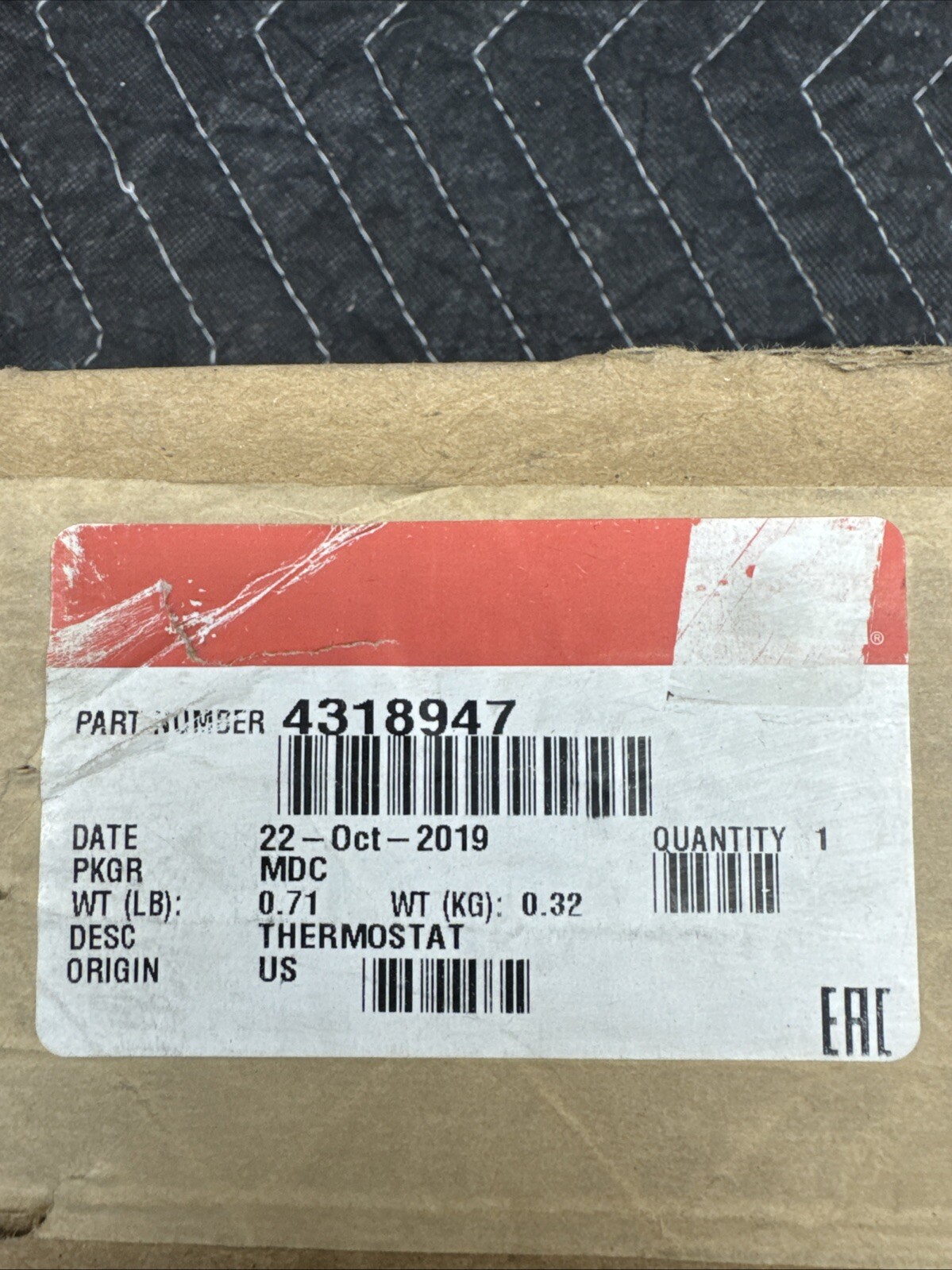 CUMMINS 4318947, Thermostat, NEW