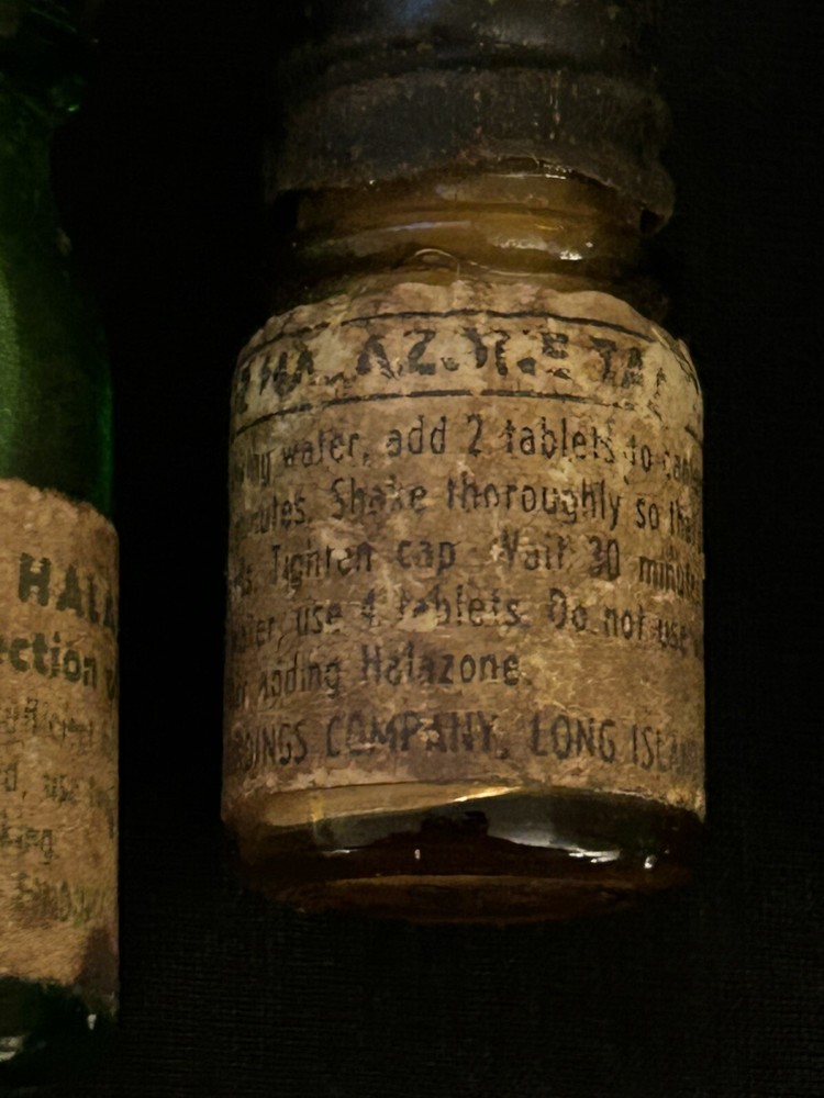 NICE! WWII Empire Halazone Amber & Green Bottle Water Purification Tablets