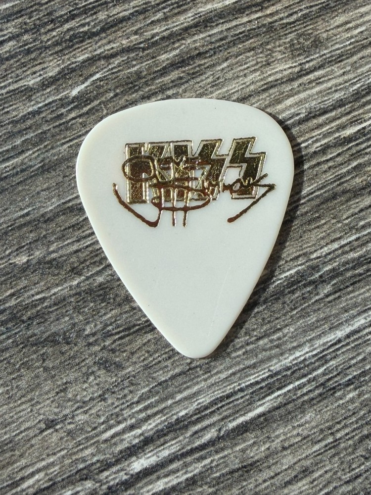 KISS Guitar Pick GENE SIMMONS Hot In The Shade Tour MISPRINT 2Logos Vintage Kiss