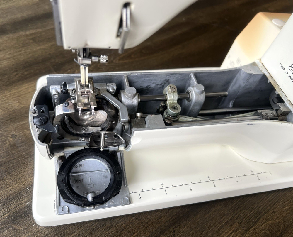 Bernina 830 Record Sewing Machine Bundle - Feet, Cases, Extension & Guide +