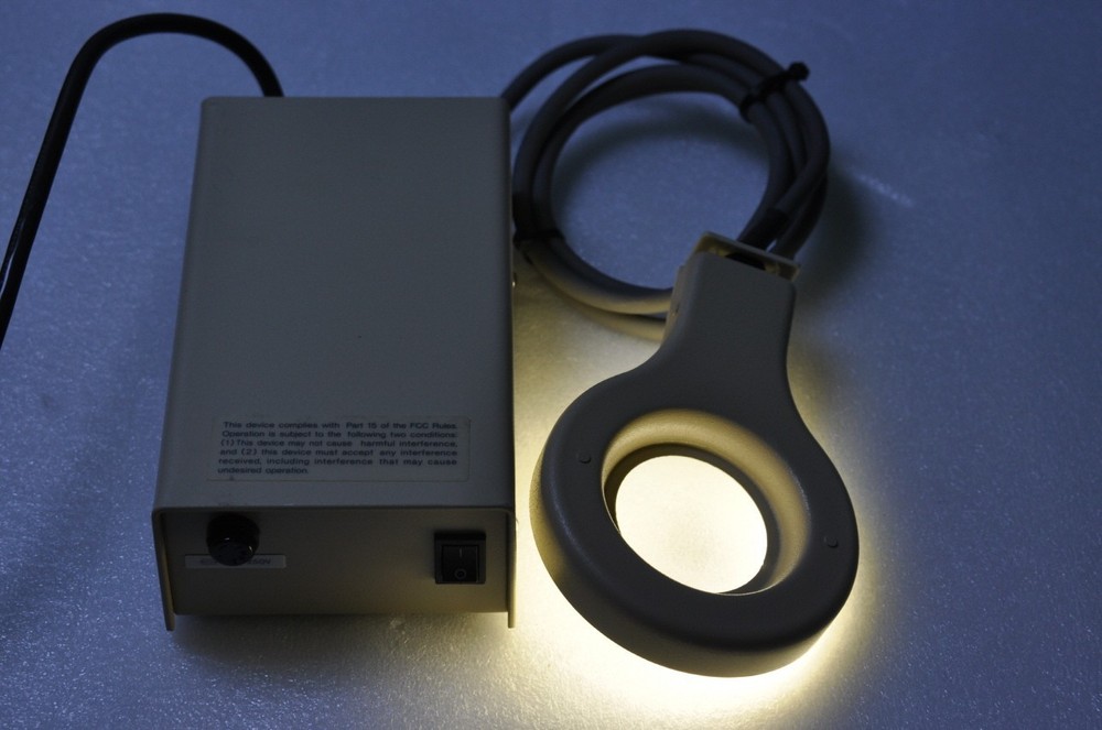 OLYMPUS SZ-FLR ILLUMINATOR FOR OLYMPUS MICROSCOPE