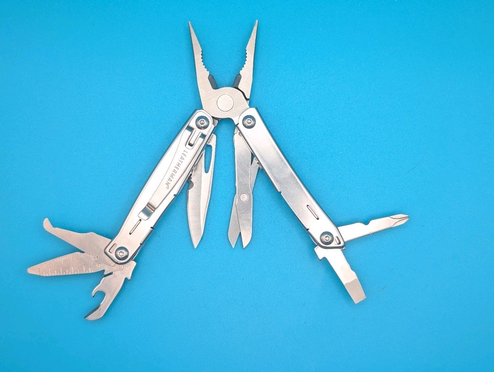 LEATHERMAN WINGMAN MULTI-TOOL! FAST SHIPPING!