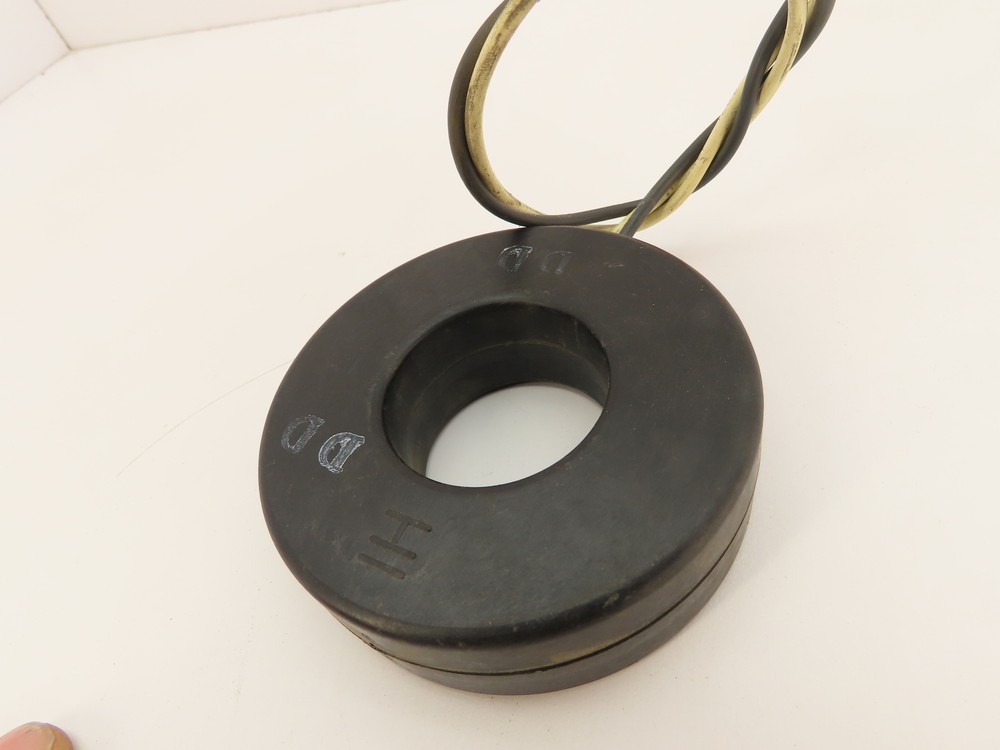 Square D 5NR-401 Current Transformer 400:5