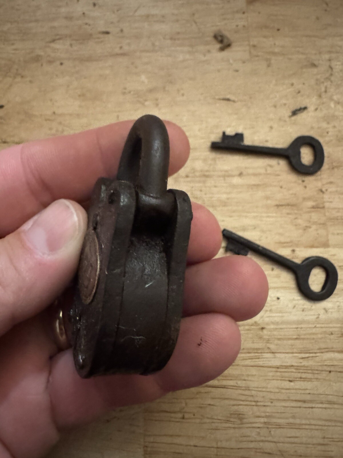 Colt Rifle Padlock Lock Set Gun Firearm Wyatt Earp Memorabilia Keys Home Decor