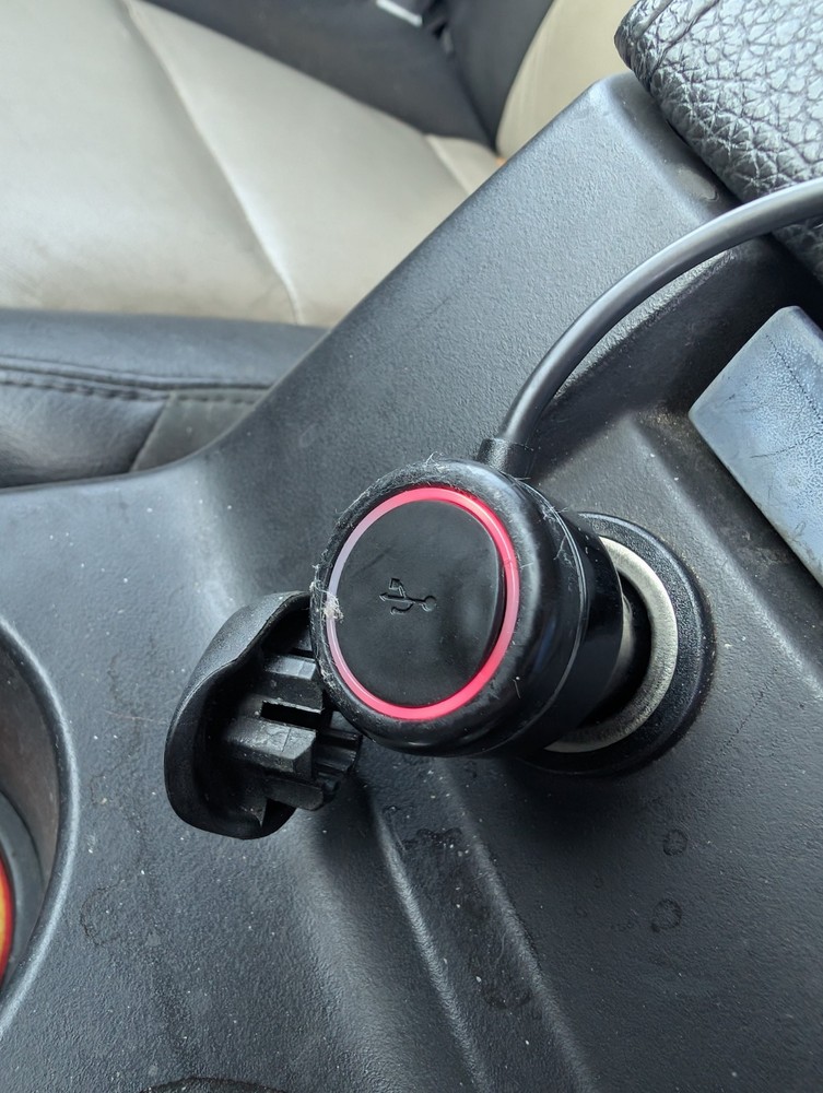 Griffin iTrip SmartScan FM Transmitter Male Plug