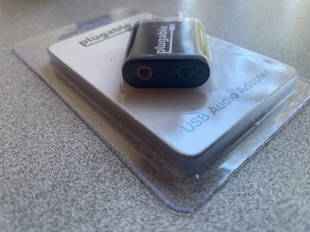 Plugable USB Audio Adapter with 3.5mm Speaker-Headphone and Microphone Jack