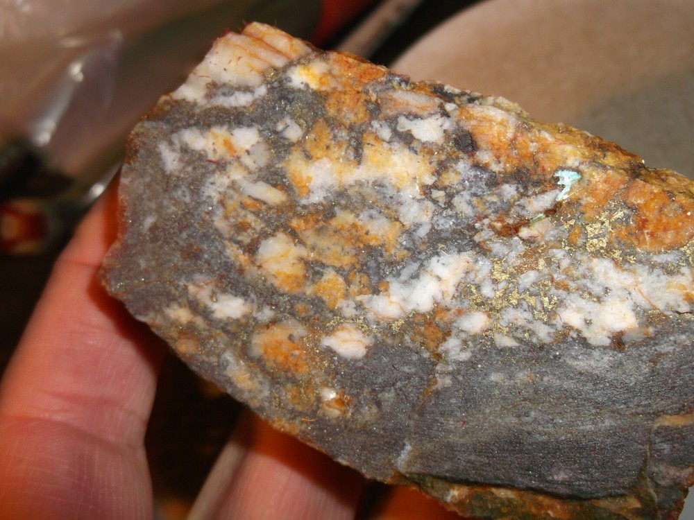 gold silver copper ore, 314 grams samples ,ore high grade .this is not