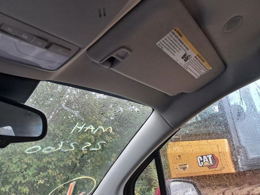 ENCORE 2016 Glove Box 4743216