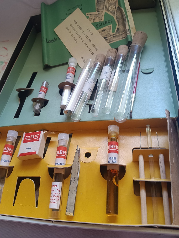 Vintage Gilbert Microscope Lab Set Partially Complete Untested For Display