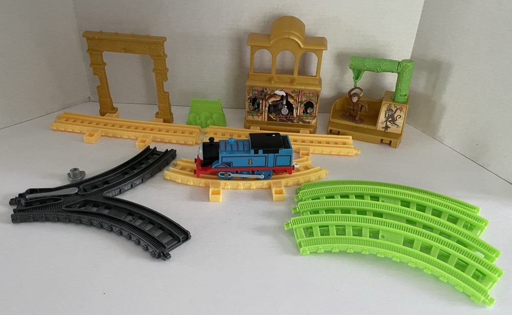 Thomas the Train, "Monkey Palace" (2018 ) & "Thomas", Expansion Set/ Mattel