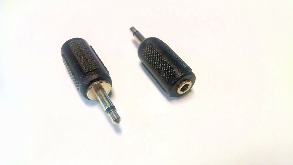 1/8" Stereo Adaptor 4K2-100  2  pcs