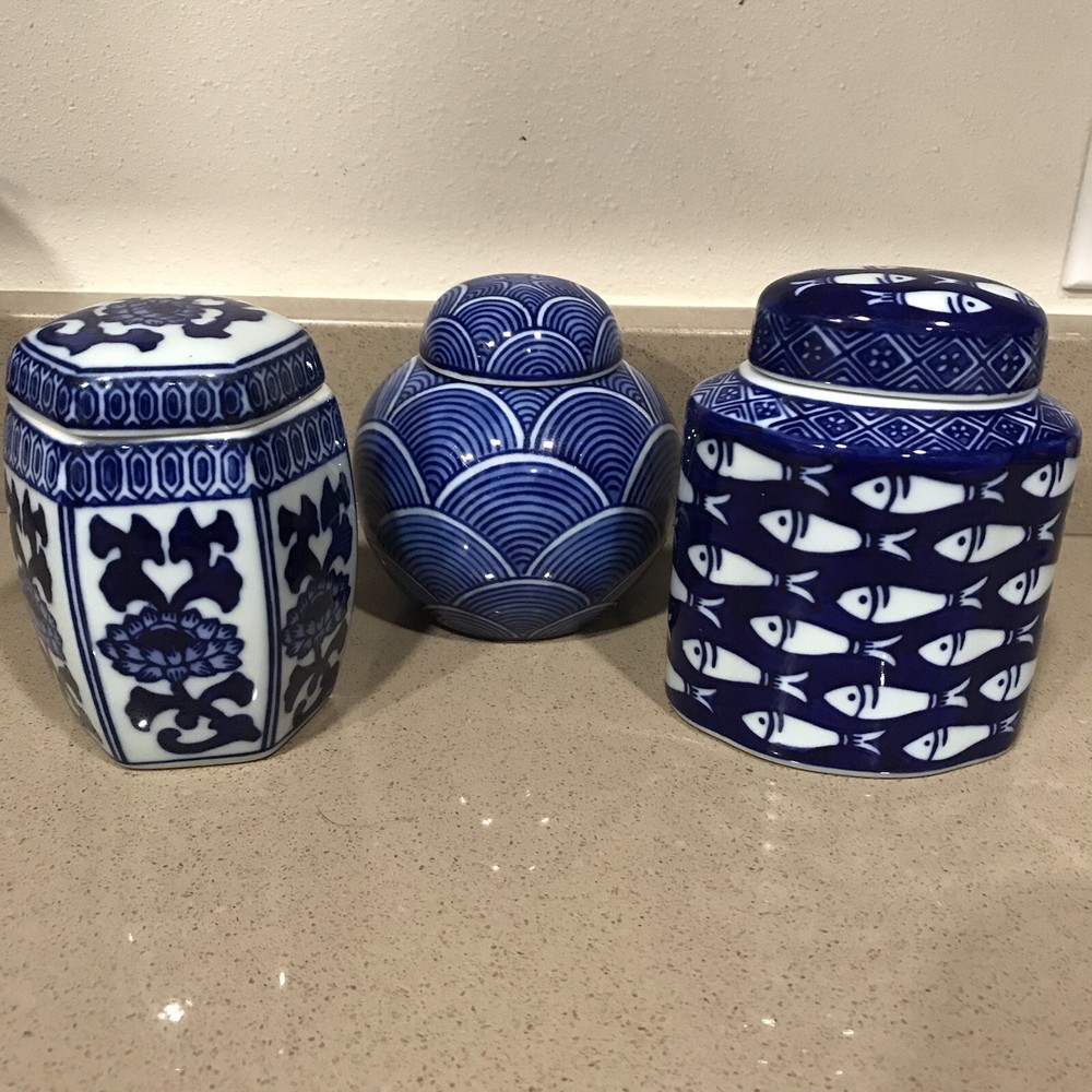 Decorative Ceramic Blue & White Lidded Jar 3 Piece Vanity Set