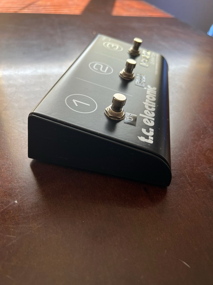 TC Electronic Triple Momentary Foot Switch